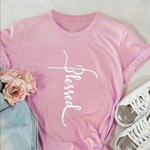 PLUS LETTER PRINT “BLESSED” PINK GRAPHIC TEE.